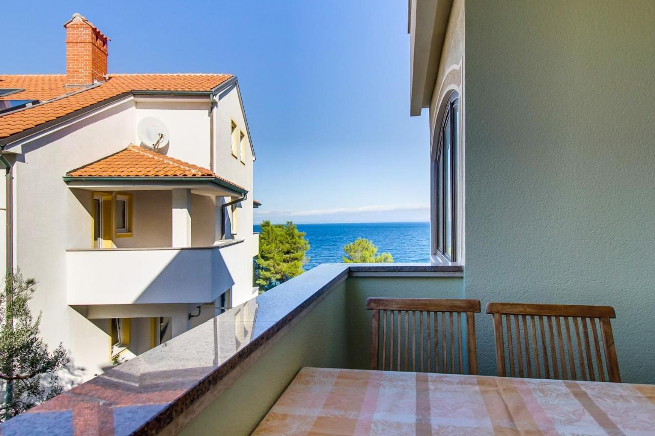 Apartments With A Parking Space Mali Losinj Exterior photo